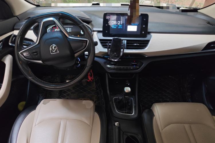 Used Baojun 360 2018 1.5L Manual Luxury Edition China V Center Console