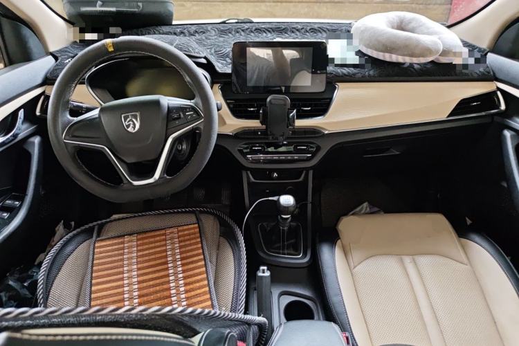 Used Baojun 360 2018 1.5L Manual Luxury Edition China V Center Console
