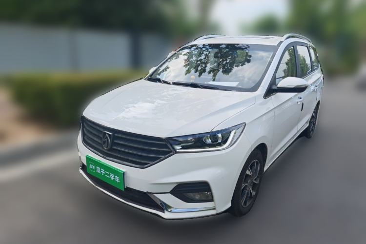Used Baojun 360 2018 1.5L Manual Luxury Edition China V Guazi used car, China used car export, Used car for sale, Used  cars, Cheapest cars for sale