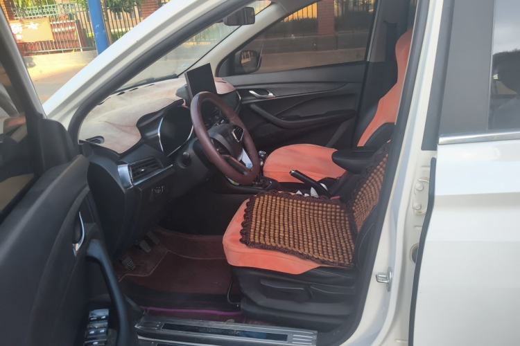 Used Baojun 360 2018 1.5L Manual Elite Version National V Driver Seat