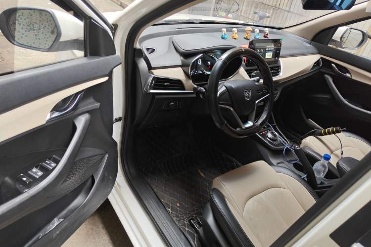 Used Baojun 360 2018 1.5L Automatic Luxury Version China V Driver Seat