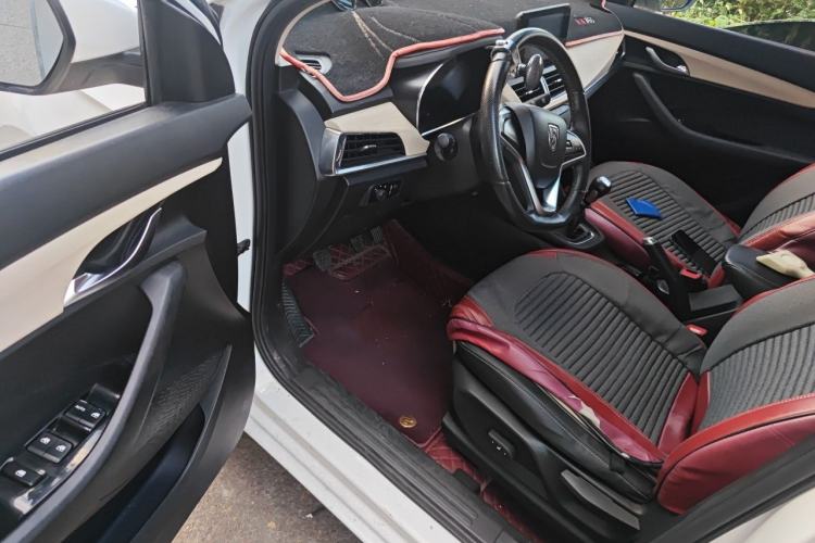 Used Baojun 360 2018 1.5L Manual Luxury Edition China V Driver Seat