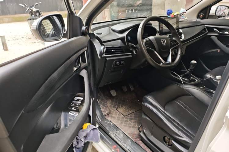 Used Baojun 360 2018 1.5L Manual Elite Version National V Driver Seat