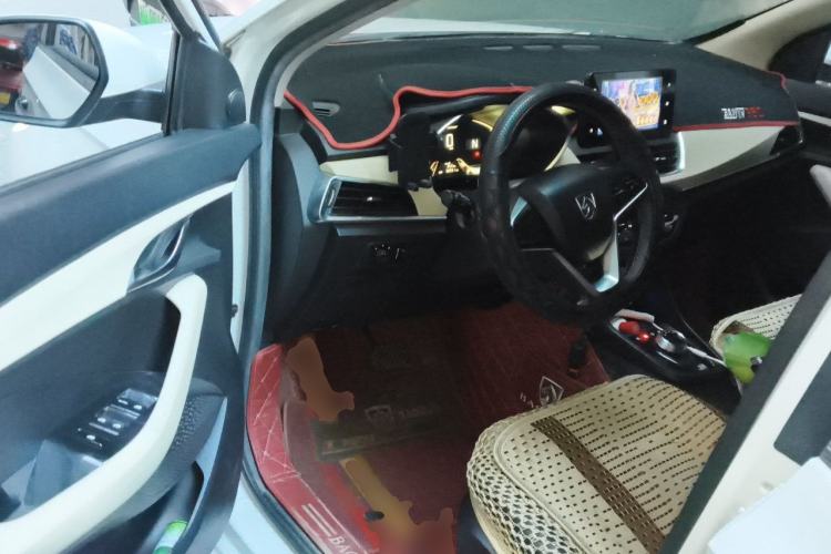 Used Baojun 360 2018 1.5L Automatic Luxury Version China V Driver Seat