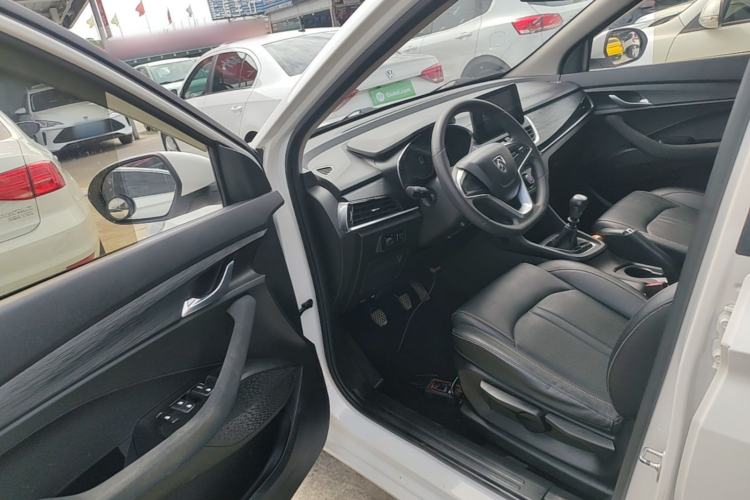 Used Baojun 360 2018 1.5L Manual Elite Version National V Driver Seat