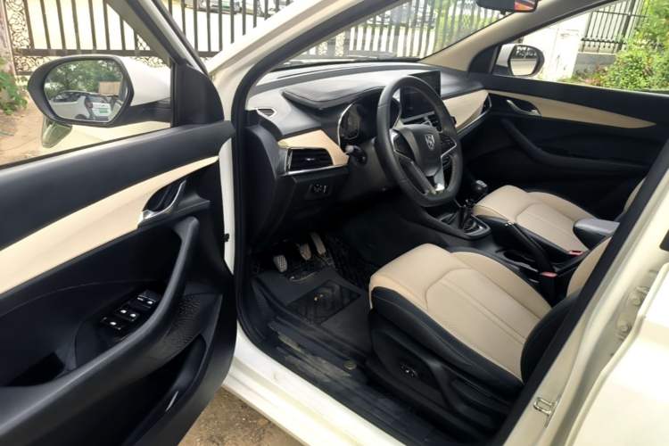 Used Baojun 360 2018 1.5L Manual Luxury Edition China V Driver Seat