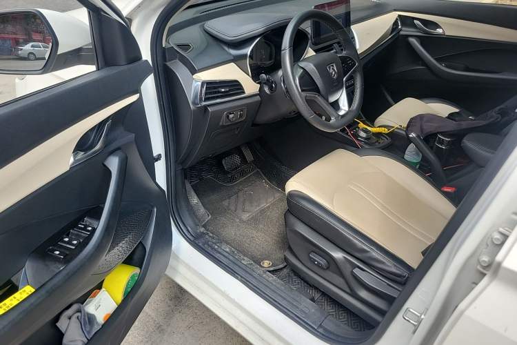 Used Baojun 360 2018 1.5L Automatic Luxury Version China V Driver Seat