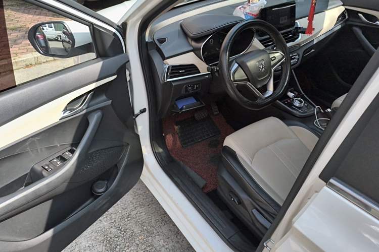Used Baojun 360 2018 1.5L Automatic Luxury Version China V Driver Seat
