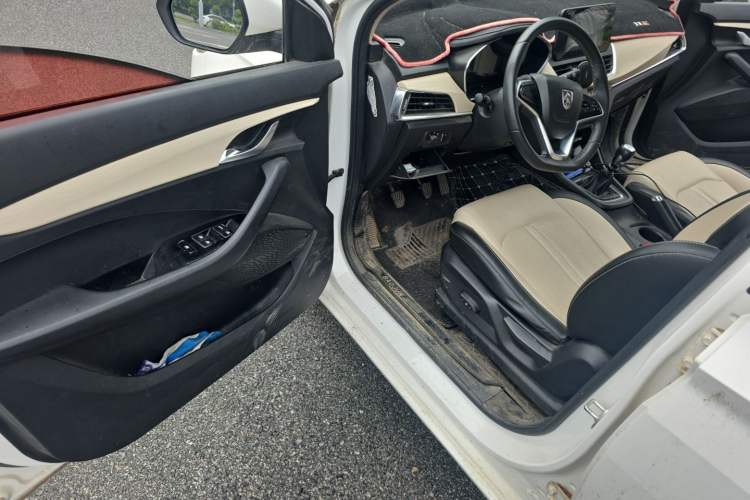Used Baojun 360 2018 1.5L Manual Luxury Edition China V Driver Seat