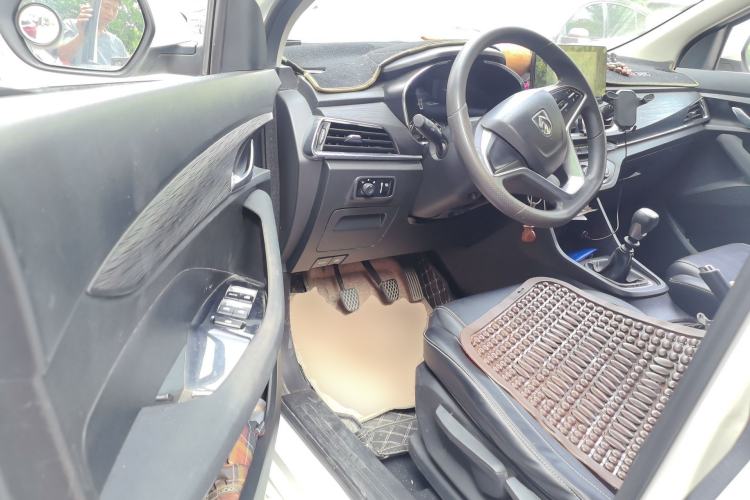 Used Baojun 360 2018 1.5L Manual Elite Version National V Driver Seat