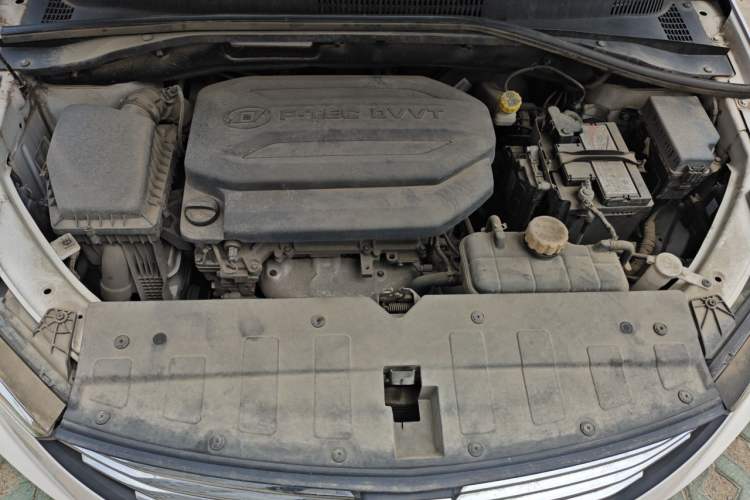 Used Baojun 360 2018 1.5L Automatic Luxury Version China V Engine Bay