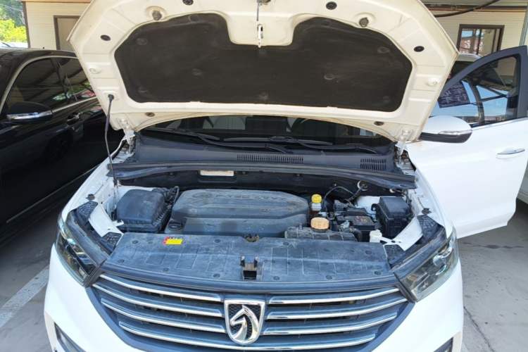Used Baojun 360 2018 1.5L Automatic Luxury Version China V Engine Bay