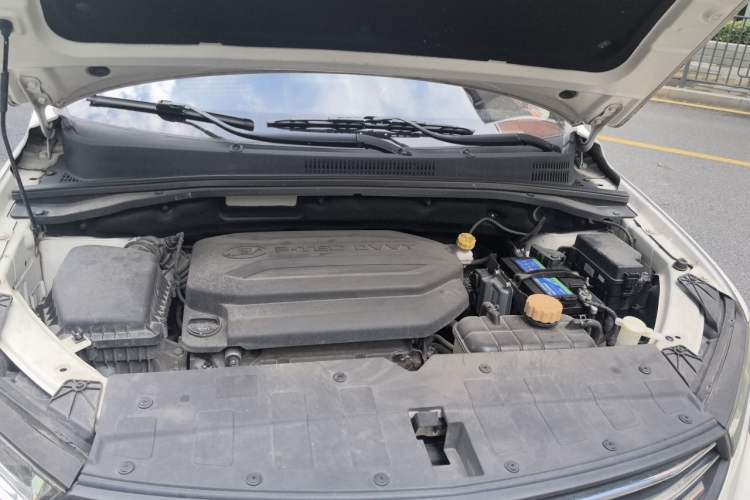 Used Baojun 360 2018 1.5L Manual Elite Version National V Engine Bay