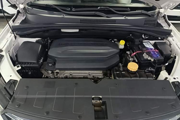 Used Baojun 360 2018 1.5L Automatic Elite Version National V Engine Bay
