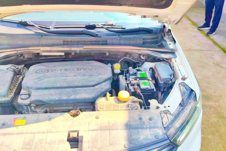 Used Baojun 360 2018 1.5L Manual Luxury Edition China V Engine Bay Left