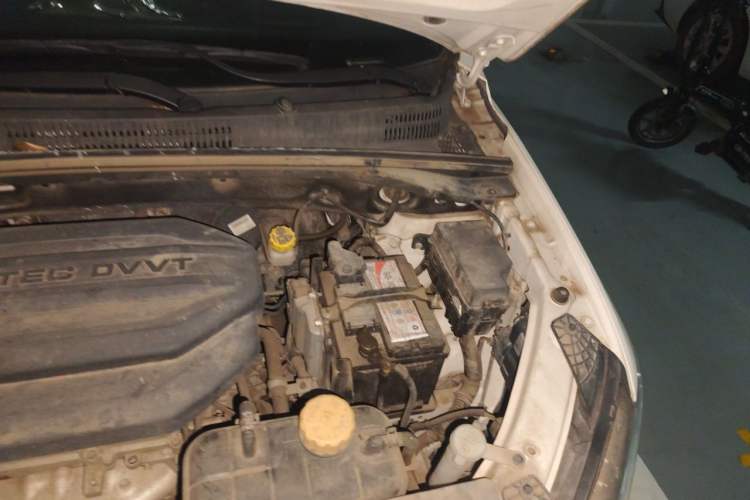 Used Baojun 360 2018 1.5L Manual Luxury Edition China V Engine Bay Left