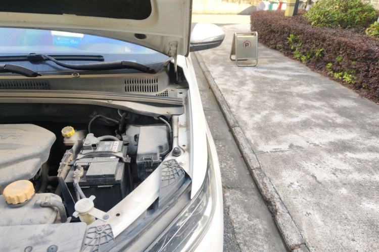 Used Baojun 360 2018 1.5L Manual Luxury Edition China V Engine Bay Left