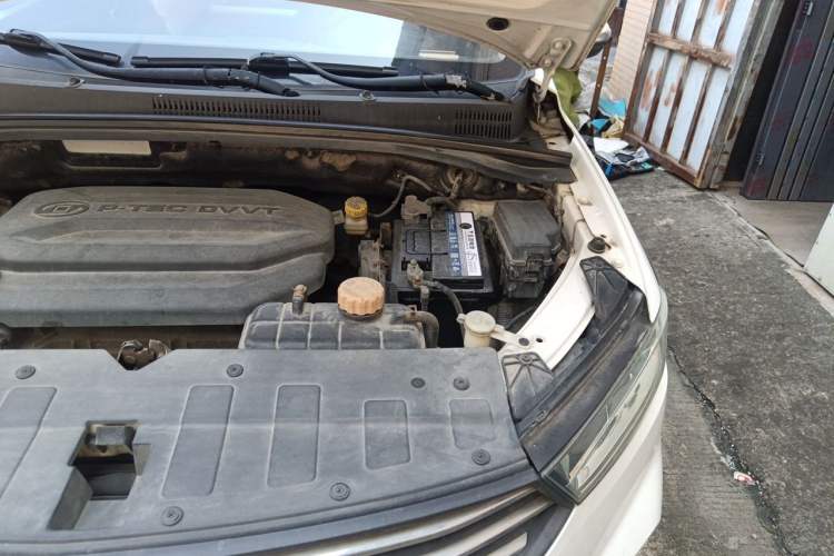 Used Baojun 360 2018 1.5L Manual Elite Version National V Engine Bay Left