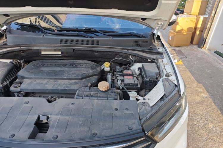 Used Baojun 360 2018 1.5L Manual Luxury Edition China V Engine Bay Left
