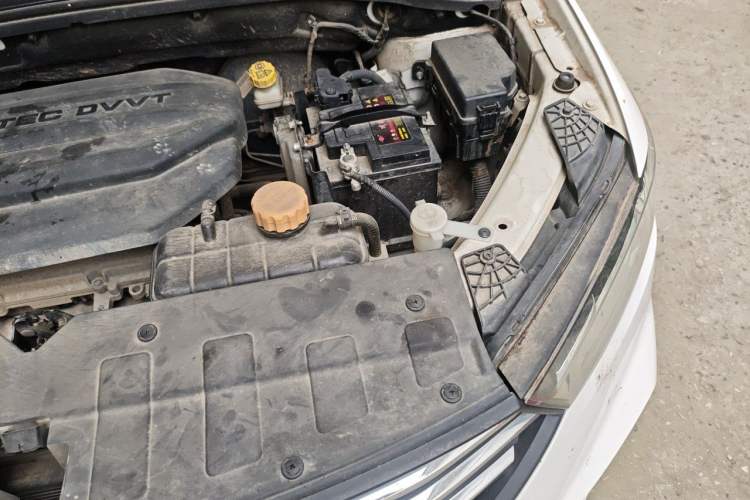 Used Baojun 360 2018 1.5L Manual Elite Version National V Engine Bay Left