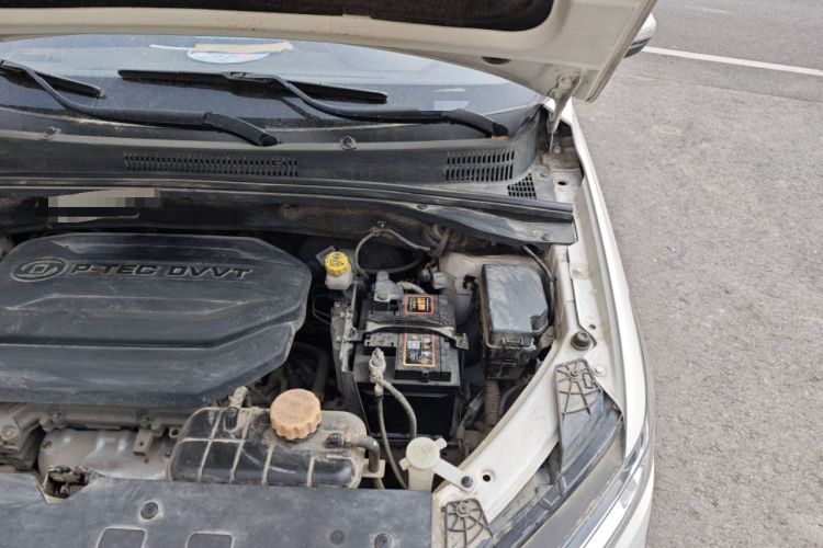 Used Baojun 360 2018 1.5L Manual Elite Version National V Engine Bay Left