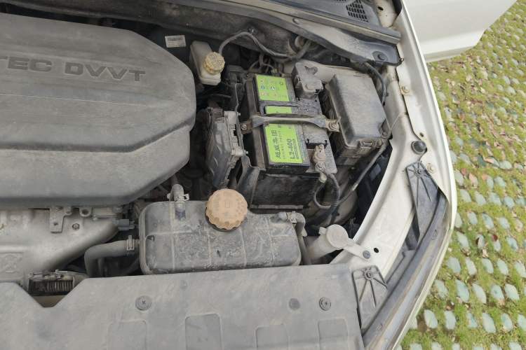 Used Baojun 360 2018 1.5L Automatic Elite Version National V Engine Bay Left