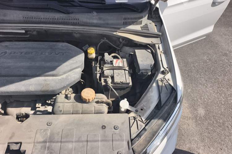 Used Baojun 360 2018 1.5L Manual Luxury Edition China V Engine Bay Left
