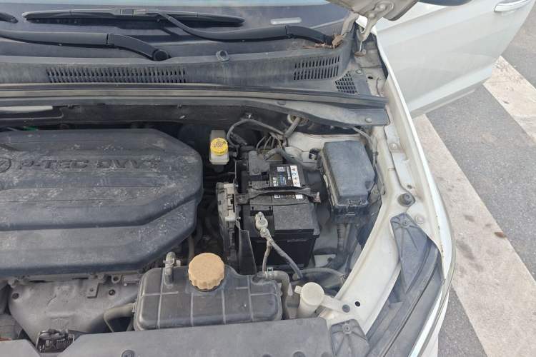 Used Baojun 360 2018 1.5L Automatic Luxury Version China V Engine Bay Left