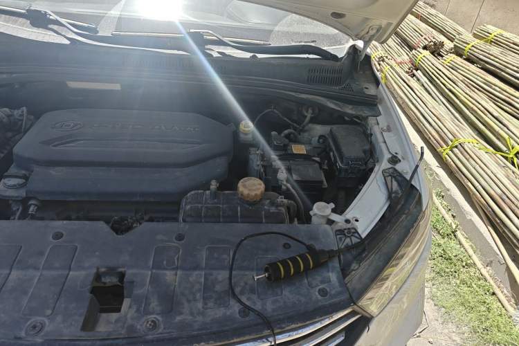 Used Baojun 360 2018 1.5L Manual Luxury Edition China V Engine Bay Left