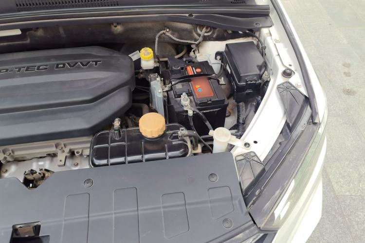 Used Baojun 360 2018 1.5L Manual Elite Version National V Engine Bay Left
