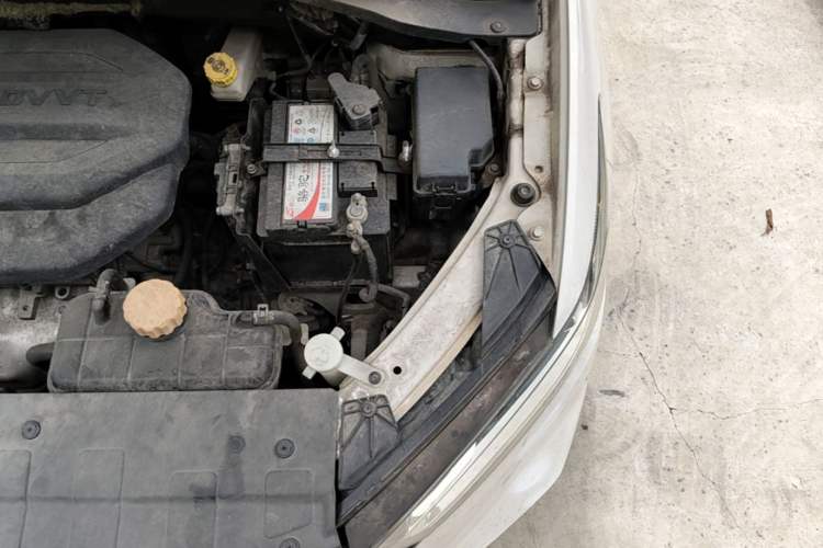 Used Baojun 360 2018 1.5L Automatic Elite Version National V Engine Bay Left