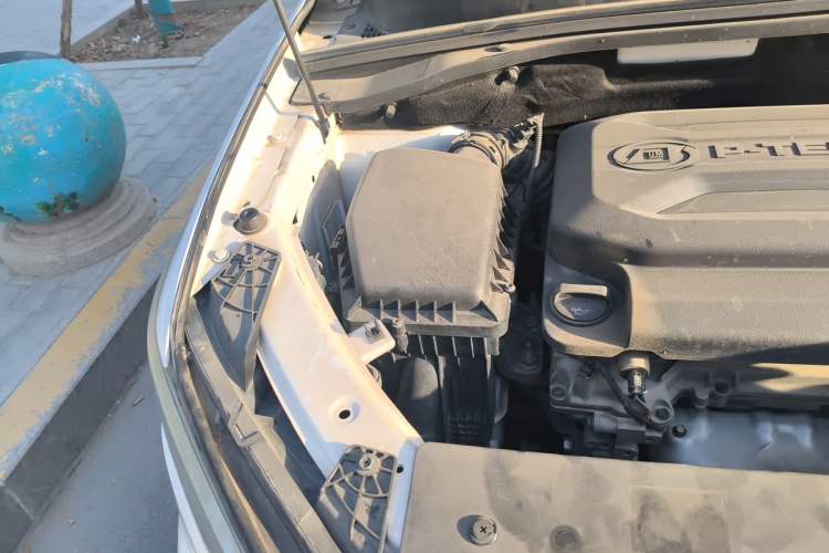 Used Baojun 360 2018 1.5L Manual Elite Version National V Engine Bay Right