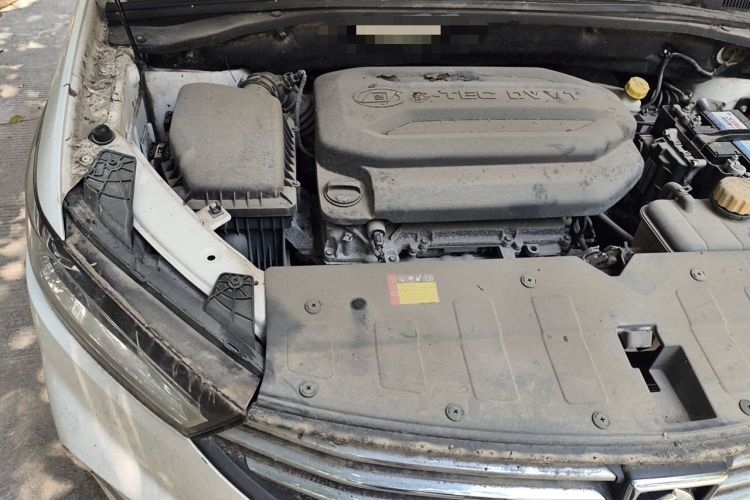 Used Baojun 360 2018 1.5L Automatic Elite Version National V Engine Bay Right