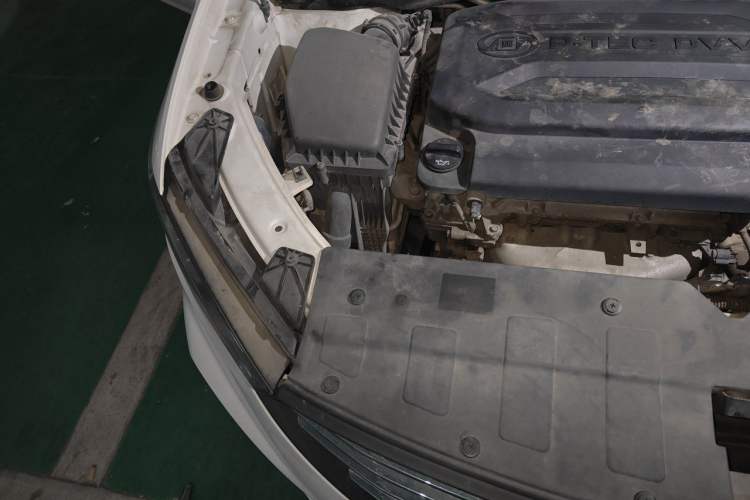 Used Baojun 360 2018 1.5L Manual Luxury Edition China V Engine Bay Right