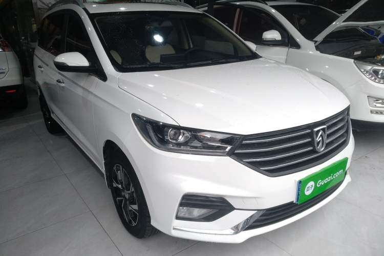 Used Baojun 360 2018 1.5L Automatic Luxury Version China V Front Right 45 Deg