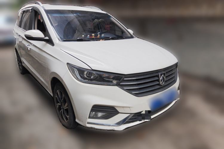 Used Baojun 360 2018 1.5L Automatic Luxury Version China V Front Right 45 Deg