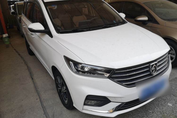Used Baojun 360 2018 1.5L Automatic Luxury Version China V Front Right 45 Deg