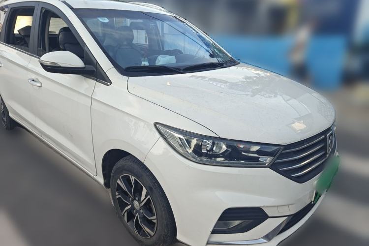 Used Baojun 360 2018 1.5L Automatic Luxury Version China V Front Right 45 Deg