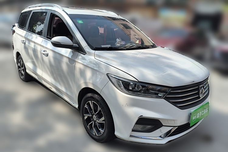 Used Baojun 360 2018 1.5L Automatic Luxury Version China V Front Right 45 Deg