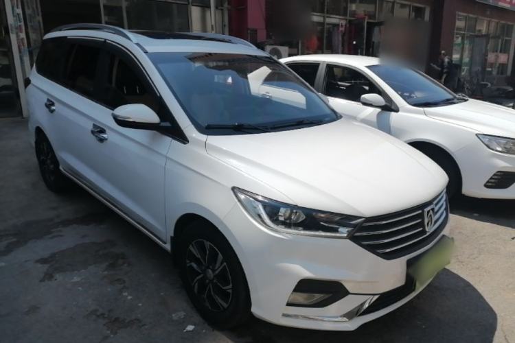 Used Baojun 360 2018 1.5L Automatic Luxury Version China V Front Right 45 Deg