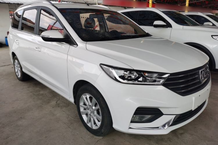 Used Baojun 360 2018 1.5L Manual Elite Version National V Front Right 45 Deg