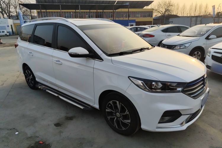 Used Baojun 360 2018 1.5L Automatic Luxury Version China V Front Right 45 Deg