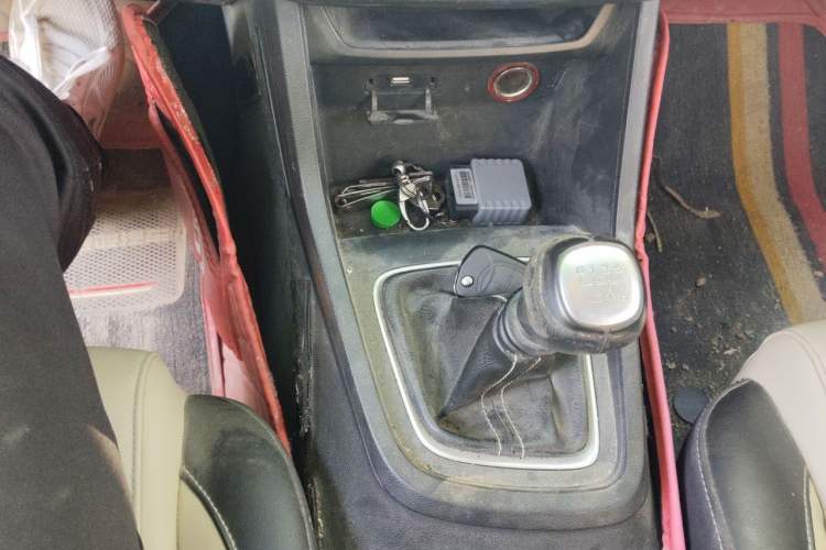 Used Baojun 360 2018 1.5L Manual Luxury Edition China V Gear Lever