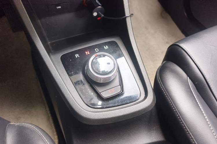 Used Baojun 360 2018 1.5L Automatic Elite Version National V Gear Lever