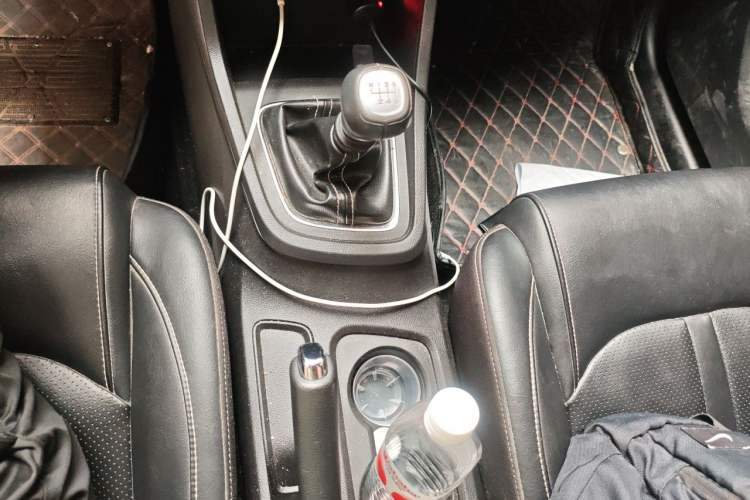 Used Baojun 360 2018 1.5L Manual Elite Version National V Gear Lever