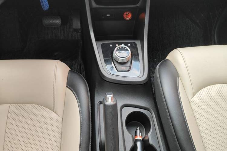 Used Baojun 360 2018 1.5L Automatic Luxury Version China V Gear Lever
