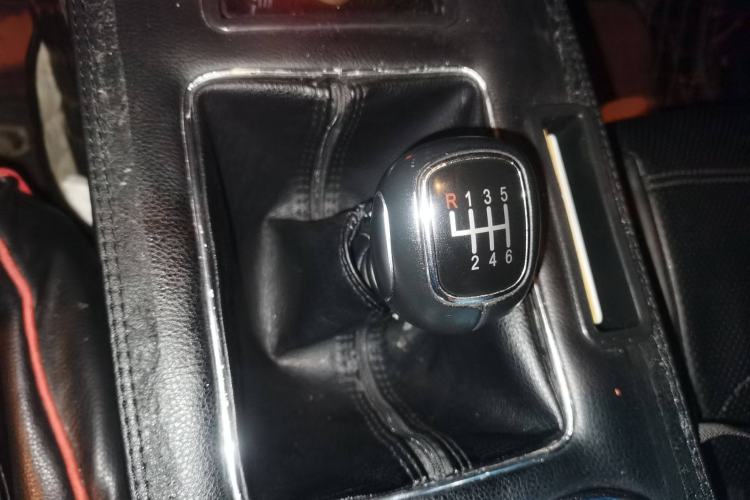 Used Baojun 360 2018 1.5L Manual Elite Version National V Gear Lever