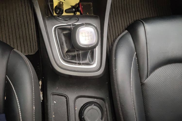 Used Baojun 360 2018 1.5L Manual Elite Version National V Gear Lever