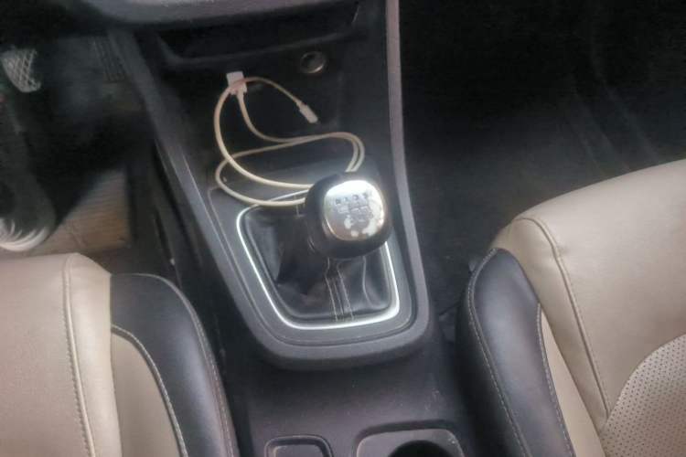 Used Baojun 360 2018 1.5L Manual Luxury Edition China V Gear Lever
