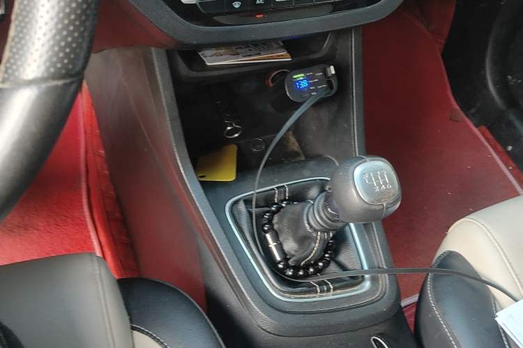 Used Baojun 360 2018 1.5L Manual Luxury Edition China V Gear Lever